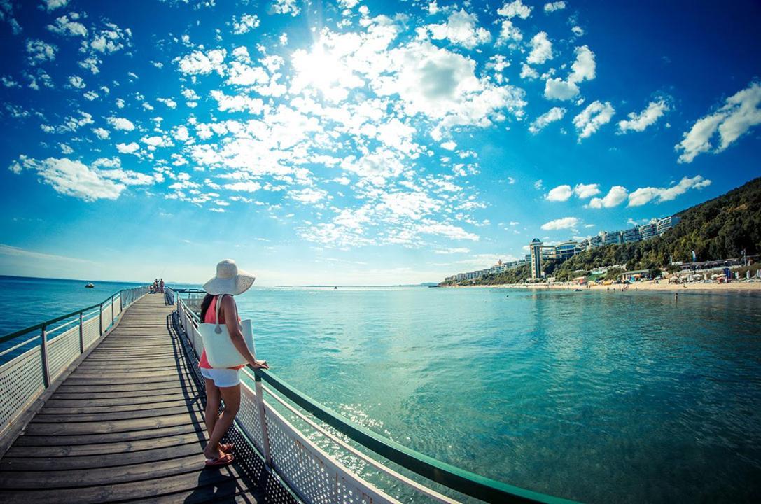 Panorama Marina Fort Beach - Premium Apartments Sea Viev Sveti Vlas Dış mekan fotoğraf