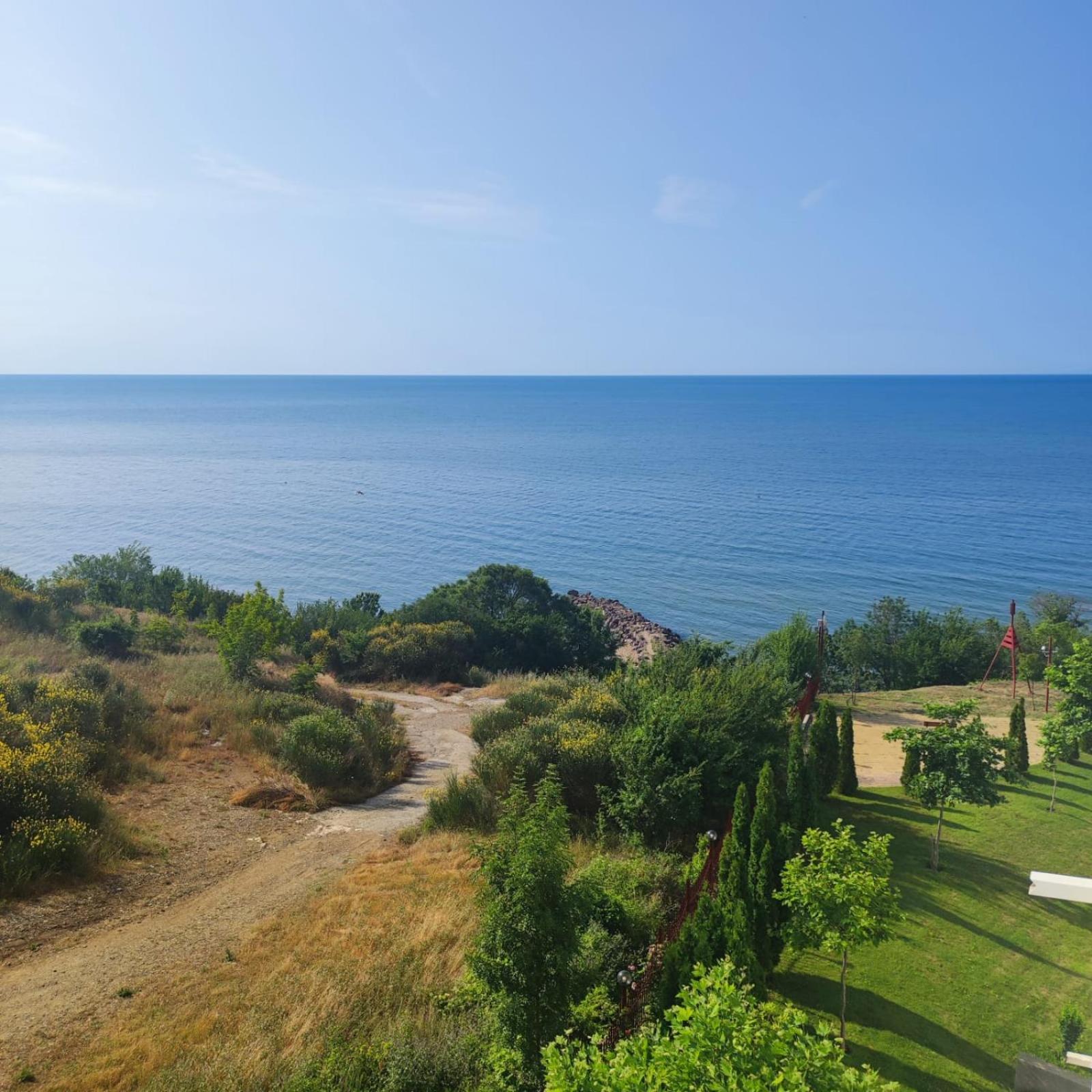 Panorama Marina Fort Beach - Premium Apartments Sea Viev Sveti Vlas Dış mekan fotoğraf