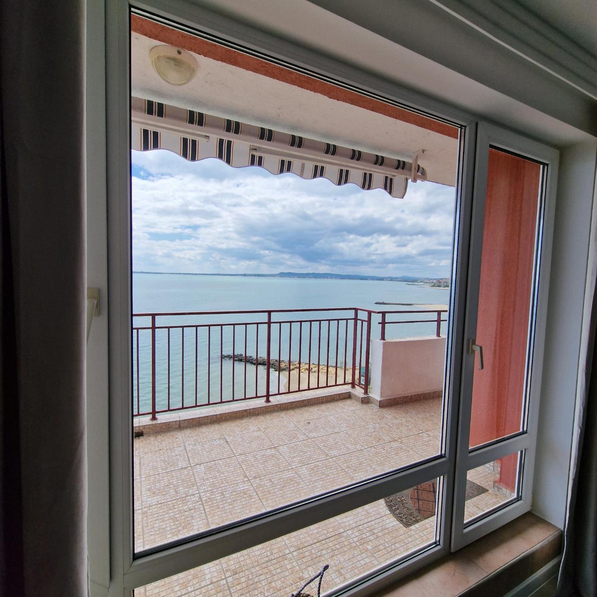 Panorama Marina Fort Beach - Premium Apartments Sea Viev Sveti Vlas Dış mekan fotoğraf