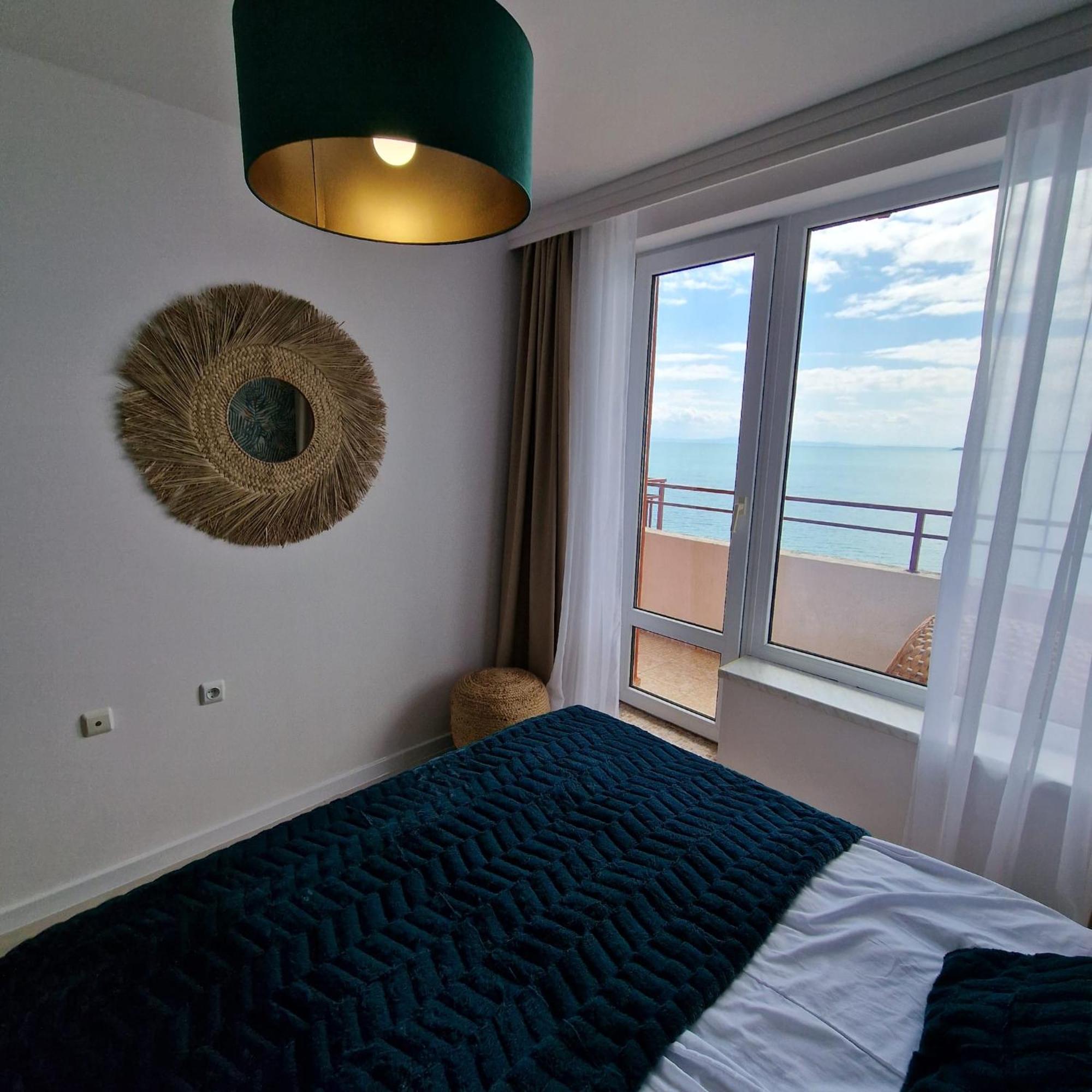 Panorama Marina Fort Beach - Premium Apartments Sea Viev Sveti Vlas Dış mekan fotoğraf